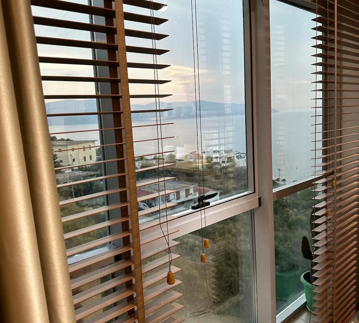 Smart, Stylish & Seaview Apartment Vlore 0*,